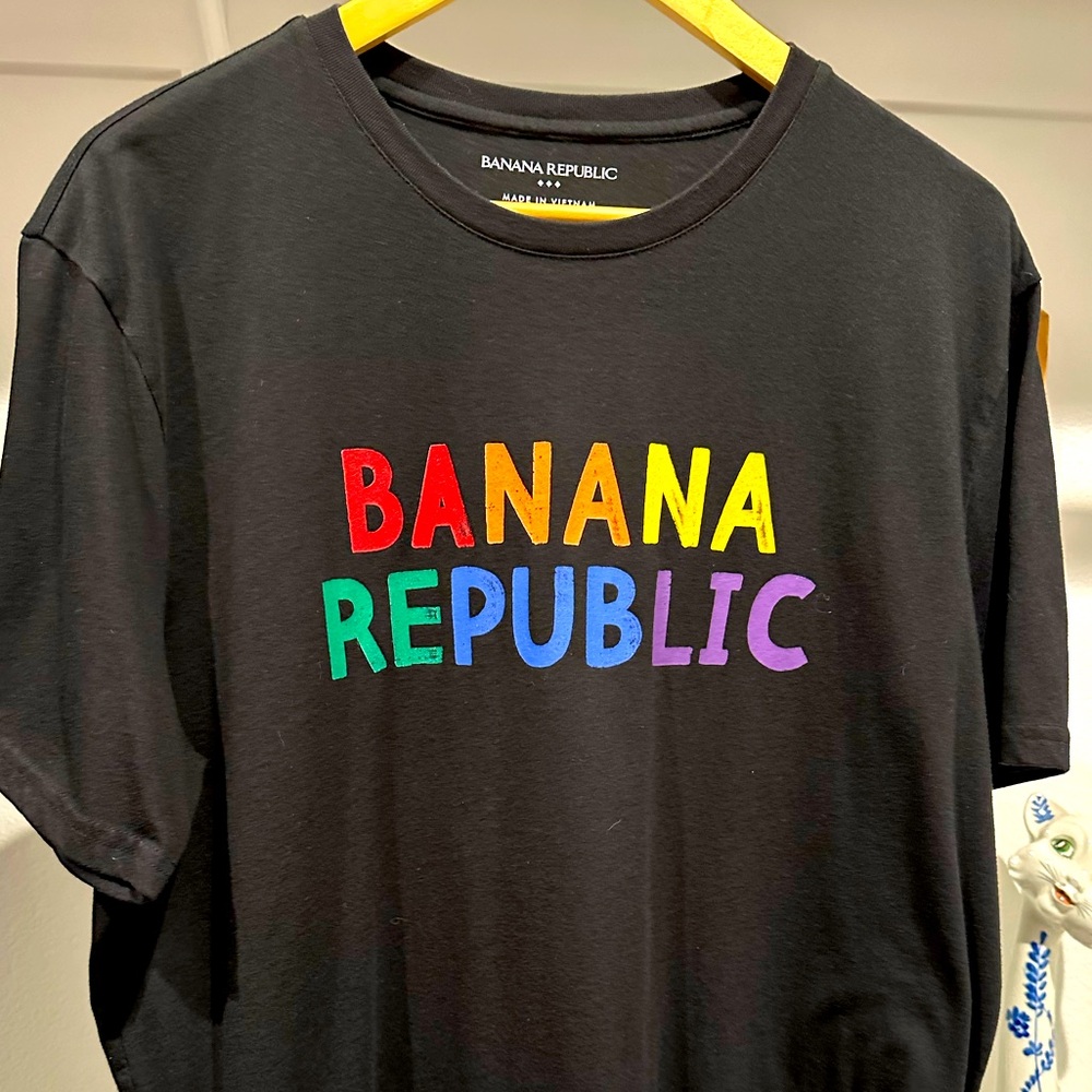 Banana Republic Tee